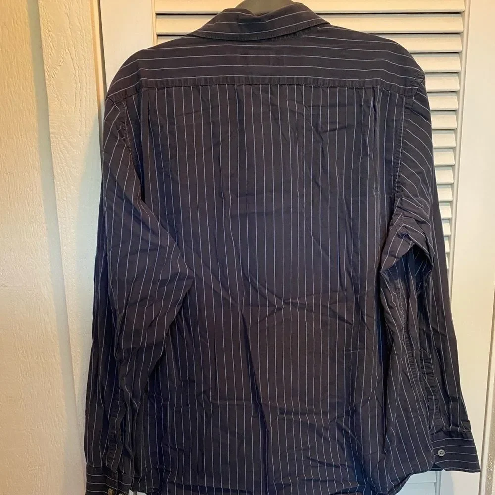 Banana Republic navy pin stripe dress shirt‎